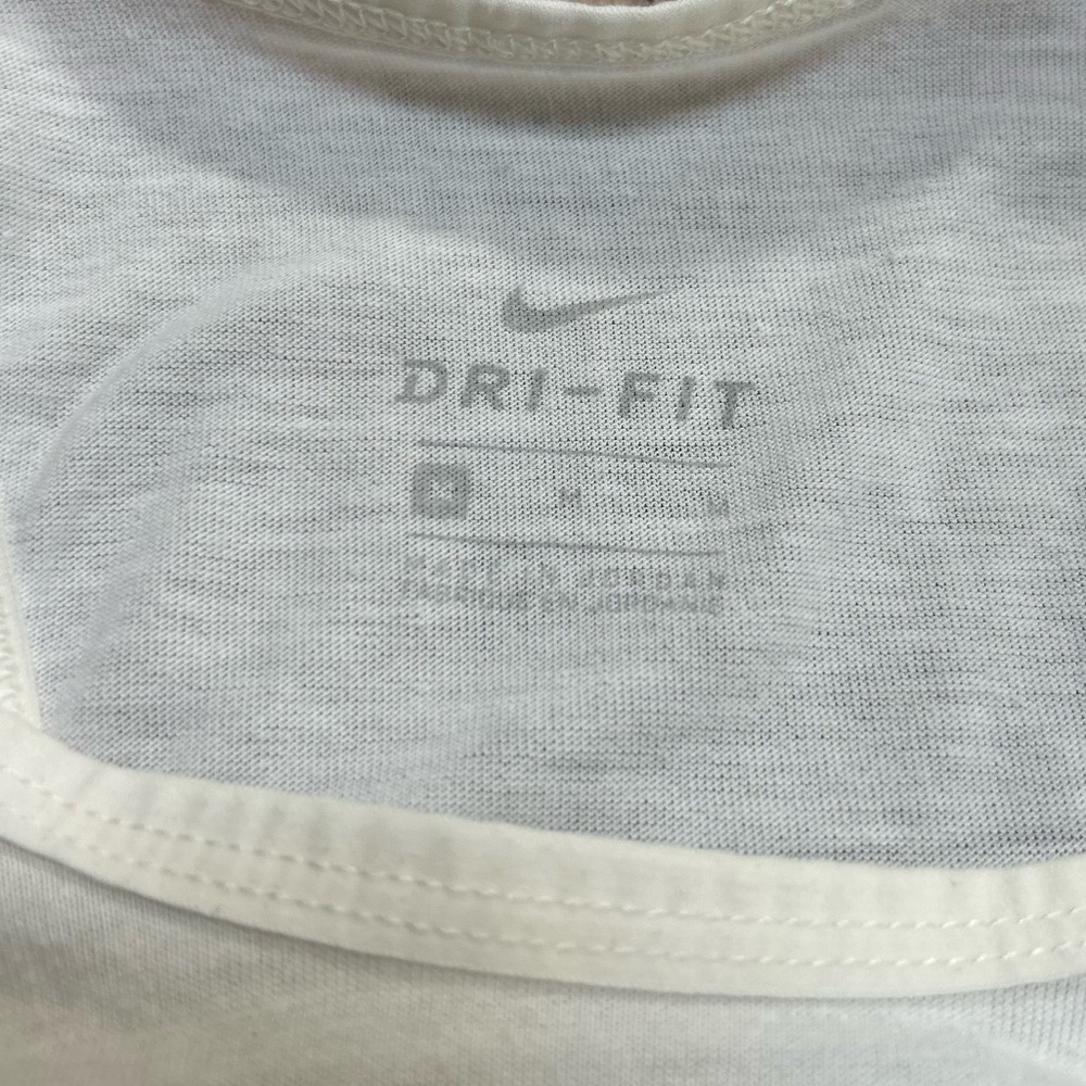 Nike Women's Lightweight Cream Off-White Muscle Tank Top- Size M - Picture 5 of 8